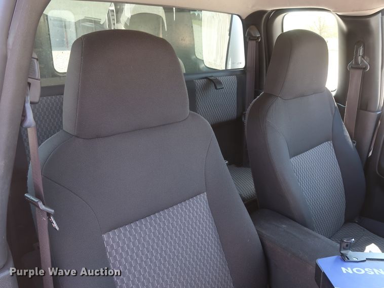 image for item GS9876 2010 Chevrolet Colorado  Ext. Cab pickup truck