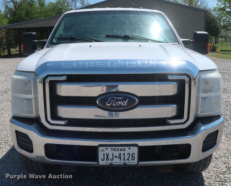 image for item GS9878 2016 Ford F250 Super Duty XLT  Crew Cab pickup truck