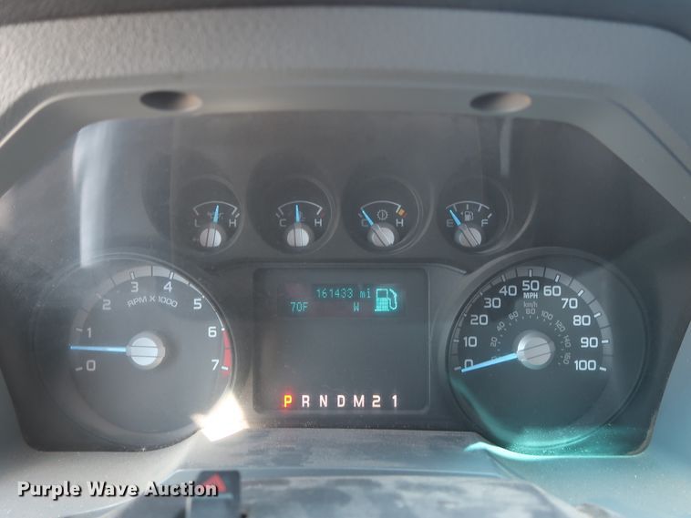 image for item GS9878 2016 Ford F250 Super Duty XLT  Crew Cab pickup truck