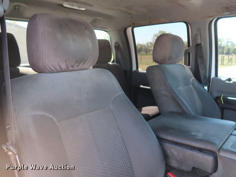 image for item GS9878 2016 Ford F250 Super Duty XLT  Crew Cab pickup truck