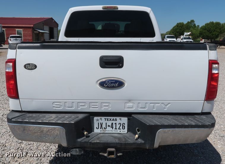 image for item GS9878 2016 Ford F250 Super Duty XLT  Crew Cab pickup truck