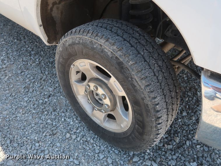 image for item GS9878 2016 Ford F250 Super Duty XLT  Crew Cab pickup truck