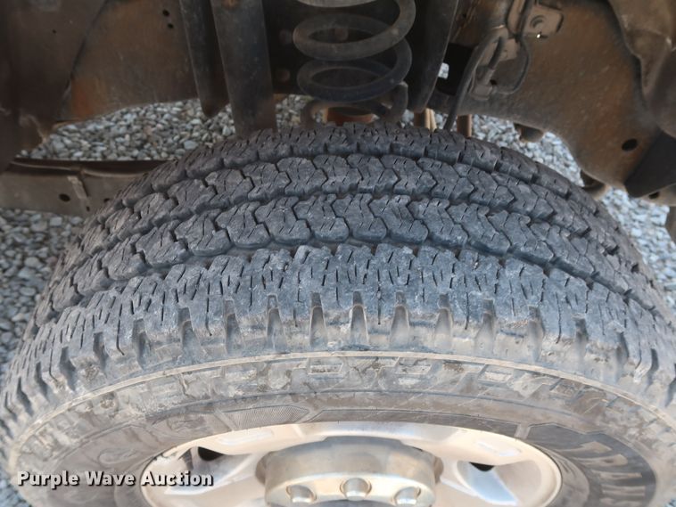 image for item GS9878 2016 Ford F250 Super Duty XLT  Crew Cab pickup truck