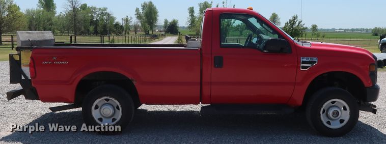 image for item GS9882 2008 Ford F250 Super Duty XL  pickup truck