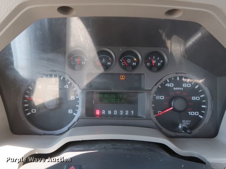 image for item GS9882 2008 Ford F250 Super Duty XL  pickup truck