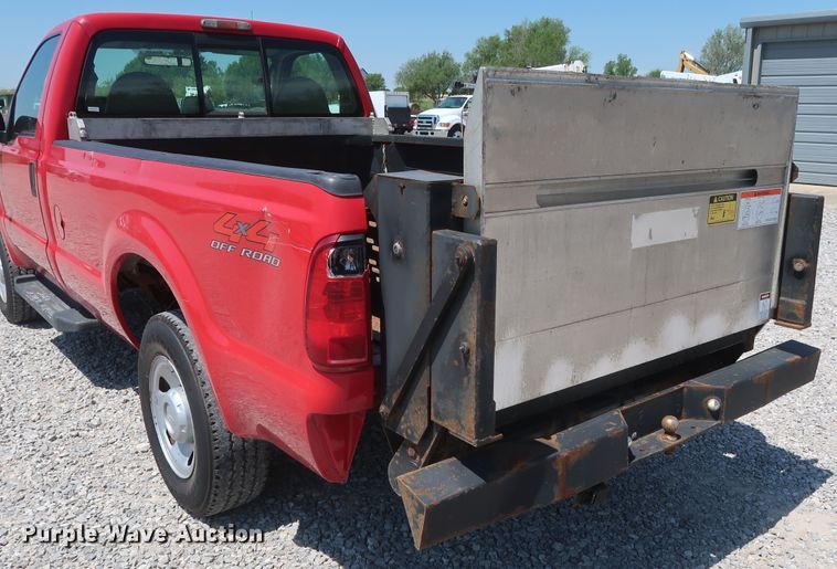 image for item GS9882 2008 Ford F250 Super Duty XL  pickup truck