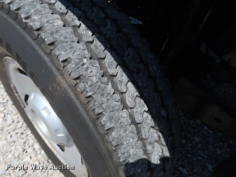 image for item GS9882 2008 Ford F250 Super Duty XL  pickup truck