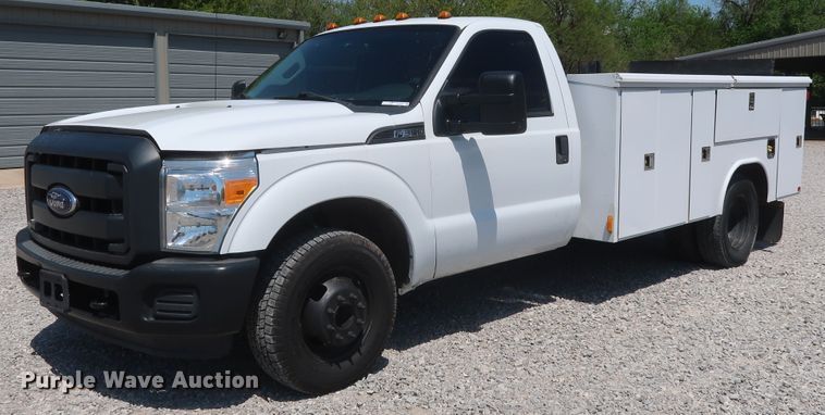 image for item GS9885 2014 Ford F350 Super Duty XL  utility bed pickup truck