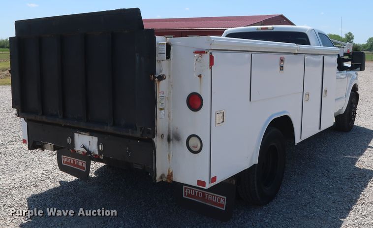 image for item GS9885 2014 Ford F350 Super Duty XL  utility bed pickup truck