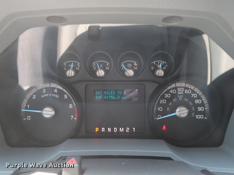 image for item GS9885 2014 Ford F350 Super Duty XL  utility bed pickup truck