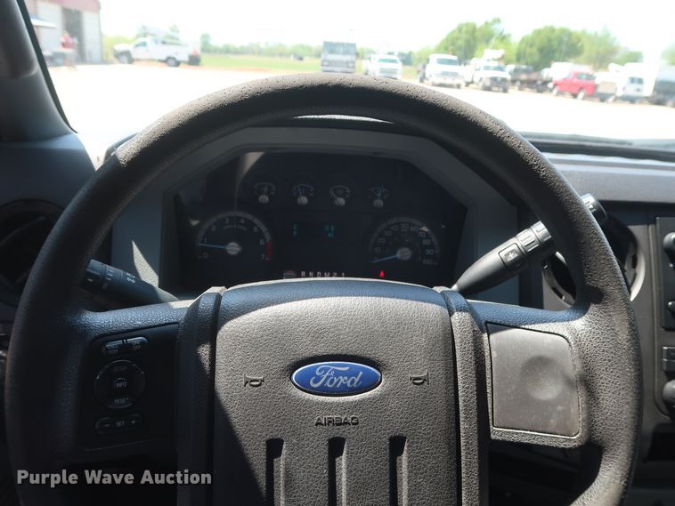 image for item GS9885 2014 Ford F350 Super Duty XL  utility bed pickup truck