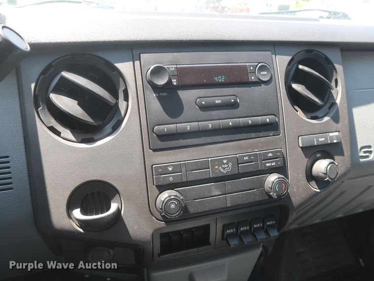 image for item GS9885 2014 Ford F350 Super Duty XL  utility bed pickup truck