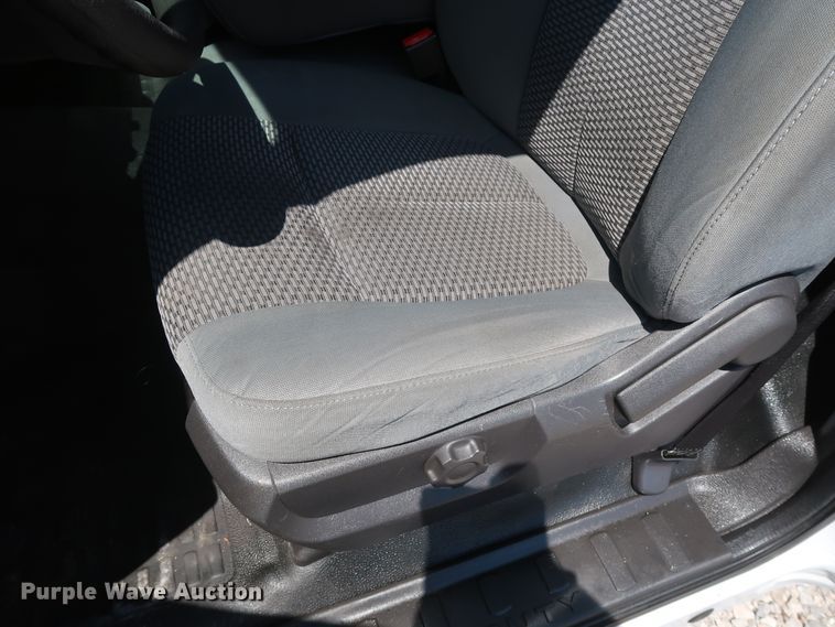 image for item GS9885 2014 Ford F350 Super Duty XL  utility bed pickup truck