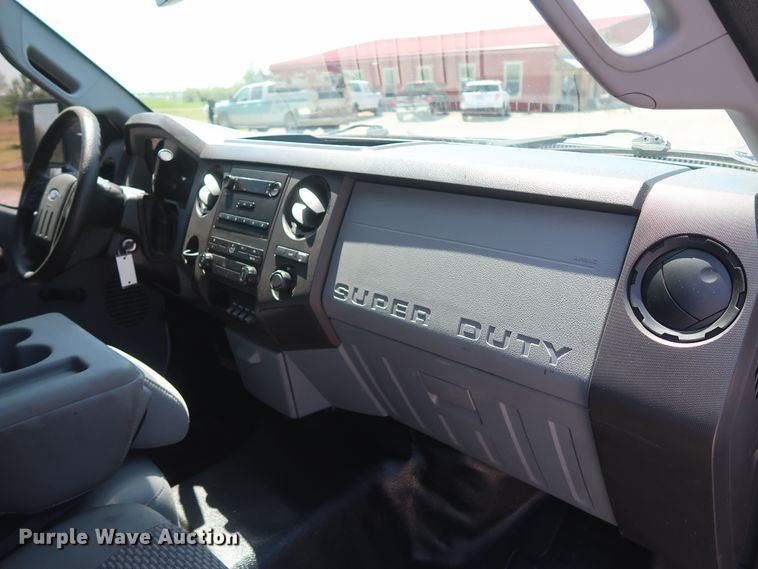 image for item GS9885 2014 Ford F350 Super Duty XL  utility bed pickup truck