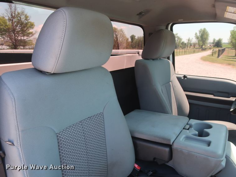 image for item GS9885 2014 Ford F350 Super Duty XL  utility bed pickup truck