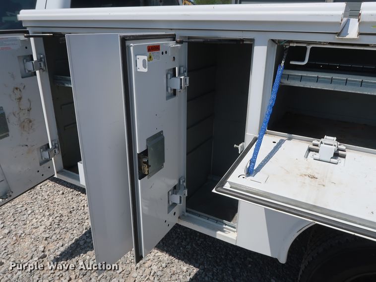 image for item GS9885 2014 Ford F350 Super Duty XL  utility bed pickup truck