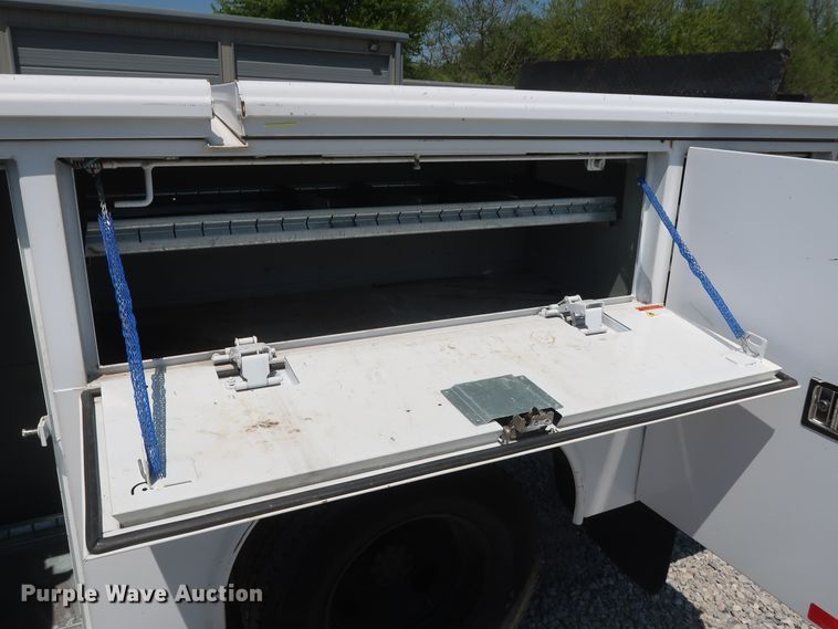 image for item GS9885 2014 Ford F350 Super Duty XL  utility bed pickup truck