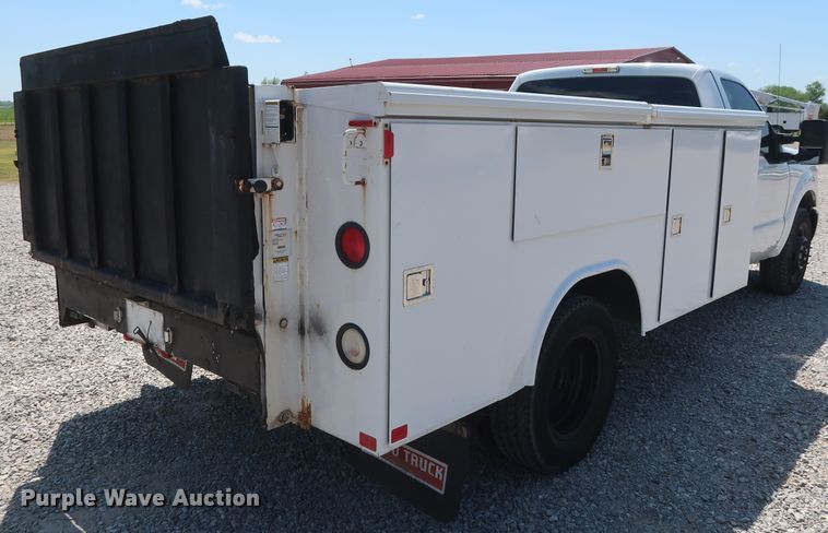 image for item GS9885 2014 Ford F350 Super Duty XL  utility bed pickup truck