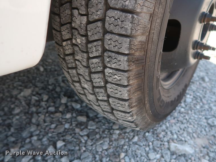 image for item GS9885 2014 Ford F350 Super Duty XL  utility bed pickup truck