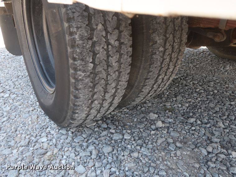 image for item GS9885 2014 Ford F350 Super Duty XL  utility bed pickup truck