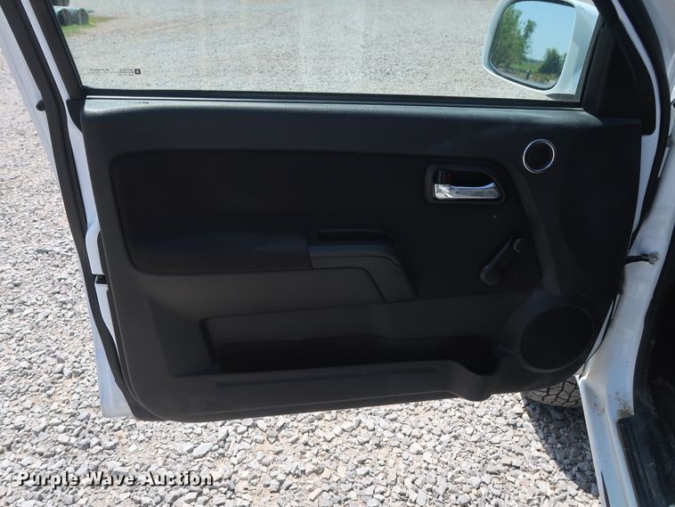 image for item GS9886 2012 Chevrolet Colorado  Ext. Cab pickup truck