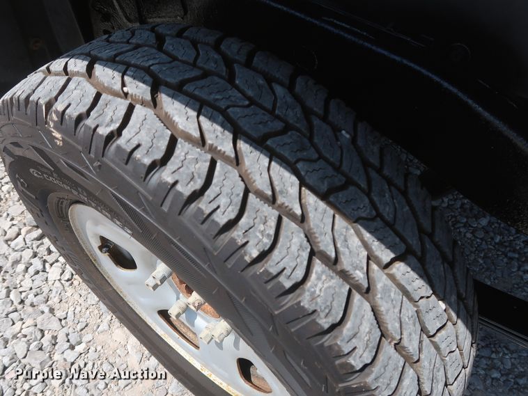 image for item GS9886 2012 Chevrolet Colorado  Ext. Cab pickup truck