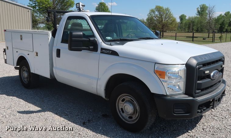 image for item GS9888 2012 Ford F250 Super Duty XL  utility bed pickup truck