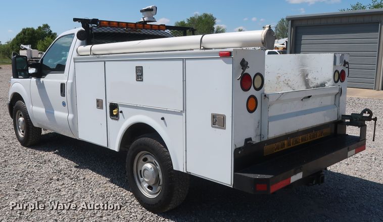 image for item GS9888 2012 Ford F250 Super Duty XL  utility bed pickup truck