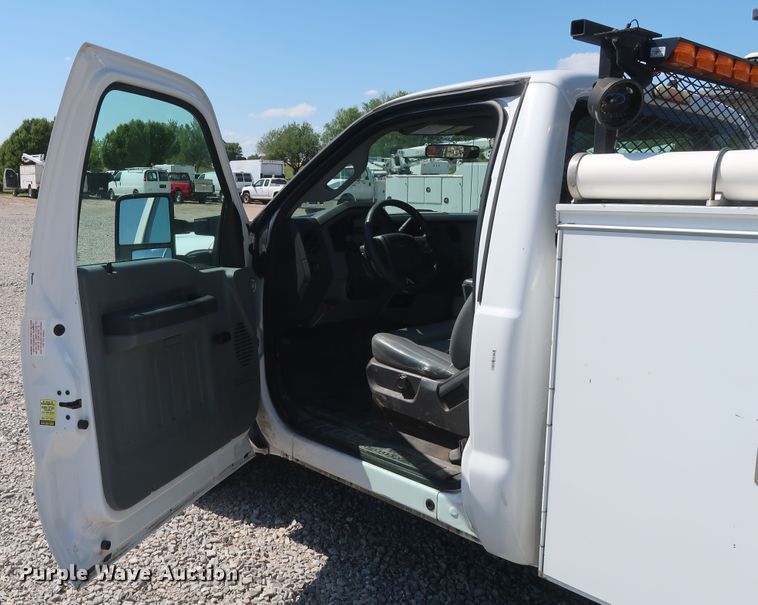 image for item GS9888 2012 Ford F250 Super Duty XL  utility bed pickup truck