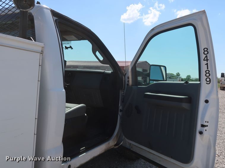 image for item GS9888 2012 Ford F250 Super Duty XL  utility bed pickup truck