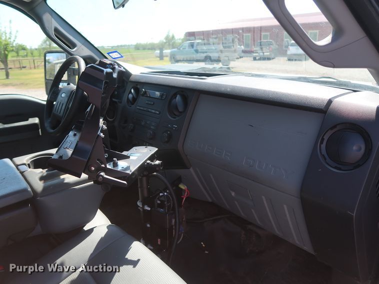 image for item GS9888 2012 Ford F250 Super Duty XL  utility bed pickup truck