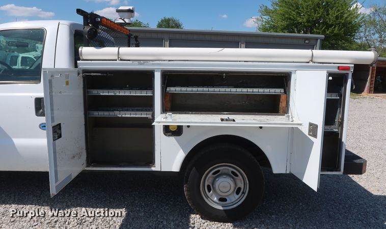 image for item GS9888 2012 Ford F250 Super Duty XL  utility bed pickup truck