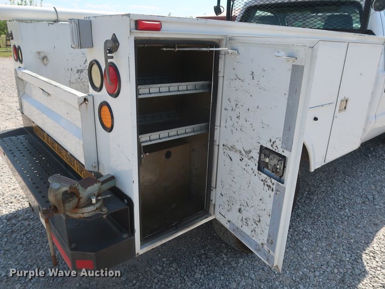 image for item GS9888 2012 Ford F250 Super Duty XL  utility bed pickup truck