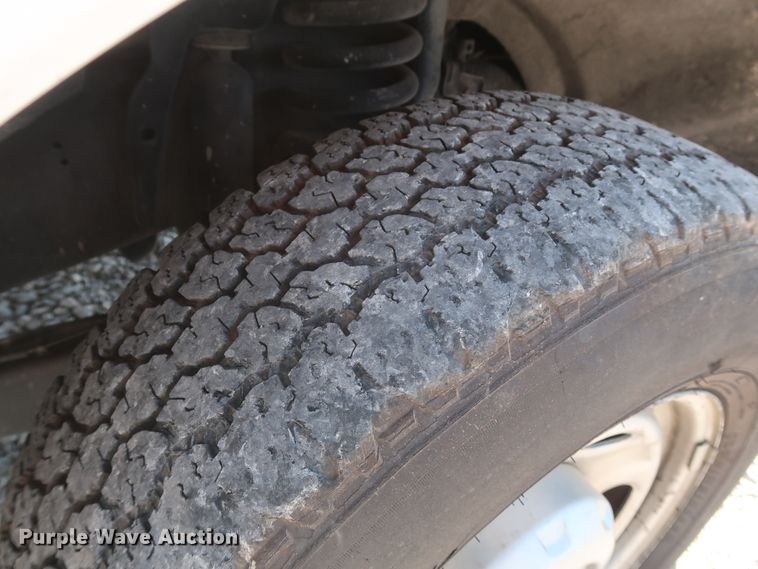 image for item GS9888 2012 Ford F250 Super Duty XL  utility bed pickup truck