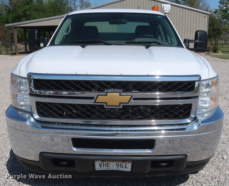 image for item GS9889 2013 Chevrolet Silverado 2500HD  Ext. Cab utility bed pickup truck