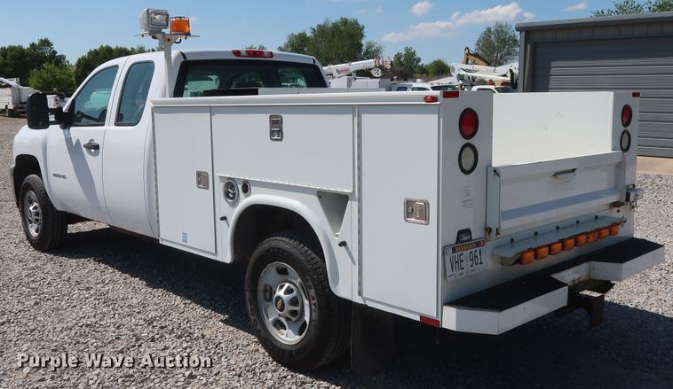 image for item GS9889 2013 Chevrolet Silverado 2500HD  Ext. Cab utility bed pickup truck
