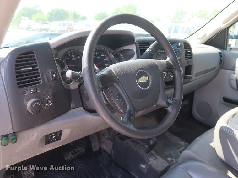 image for item GS9889 2013 Chevrolet Silverado 2500HD  Ext. Cab utility bed pickup truck