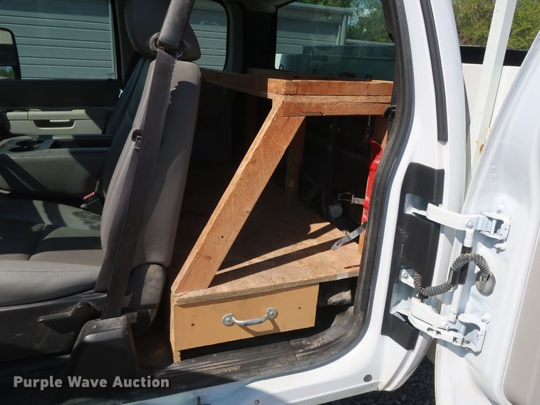 image for item GS9889 2013 Chevrolet Silverado 2500HD  Ext. Cab utility bed pickup truck