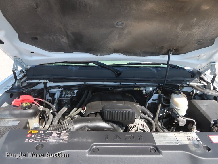 image for item GS9889 2013 Chevrolet Silverado 2500HD  Ext. Cab utility bed pickup truck