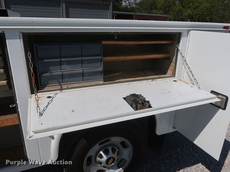 image for item GS9889 2013 Chevrolet Silverado 2500HD  Ext. Cab utility bed pickup truck