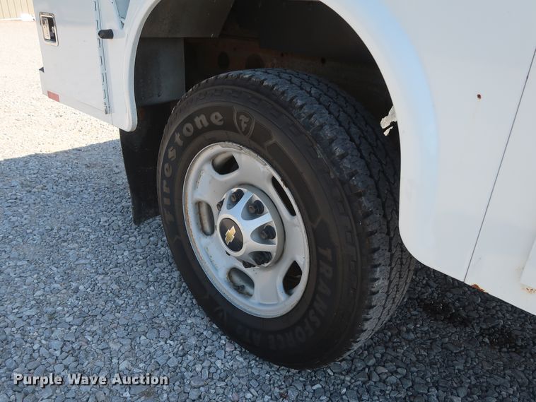 image for item GS9889 2013 Chevrolet Silverado 2500HD  Ext. Cab utility bed pickup truck