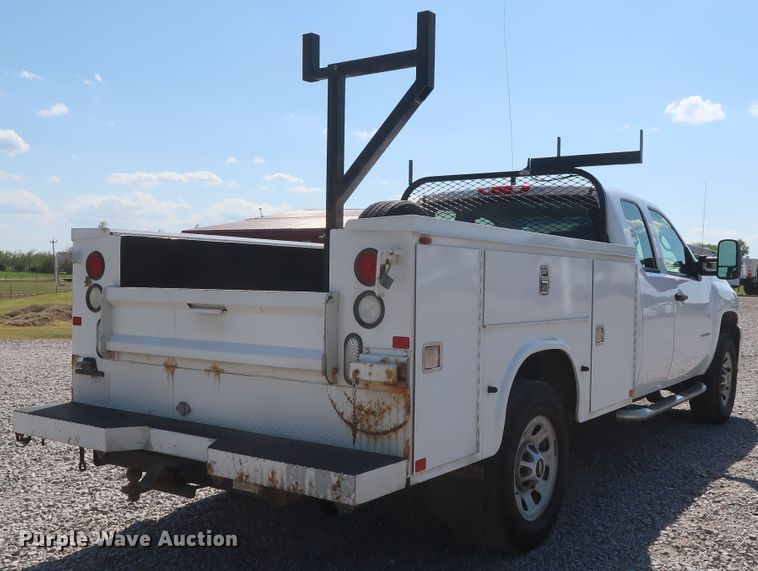 image for item GS9890 2013 Chevrolet Silverado 2500HD  Ext. Cab utility bed pickup truck