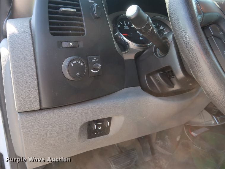 image for item GS9890 2013 Chevrolet Silverado 2500HD  Ext. Cab utility bed pickup truck