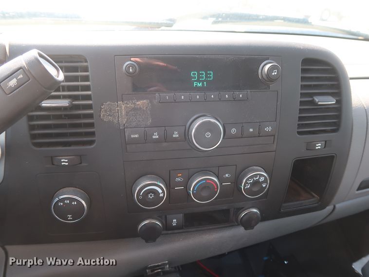 image for item GS9890 2013 Chevrolet Silverado 2500HD  Ext. Cab utility bed pickup truck