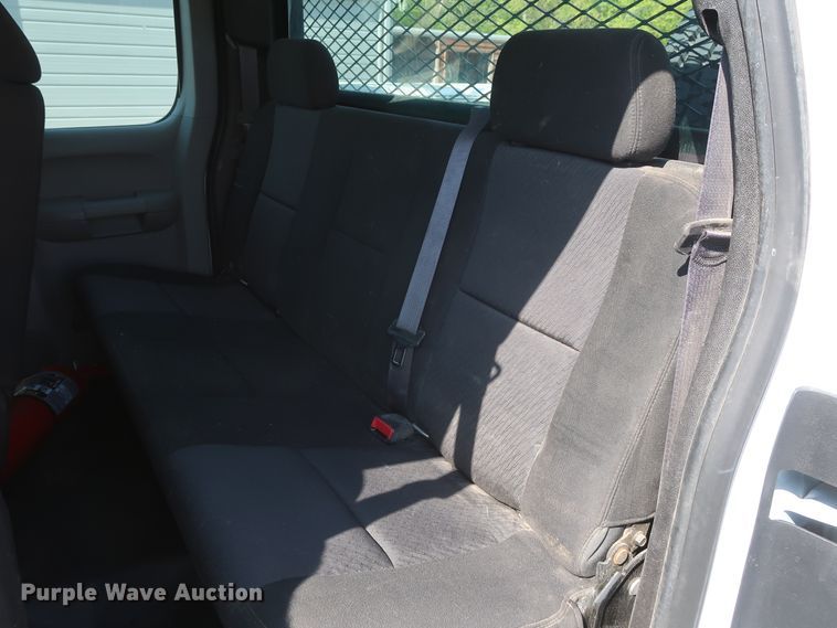 image for item GS9890 2013 Chevrolet Silverado 2500HD  Ext. Cab utility bed pickup truck