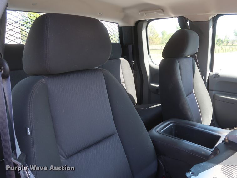 image for item GS9890 2013 Chevrolet Silverado 2500HD  Ext. Cab utility bed pickup truck