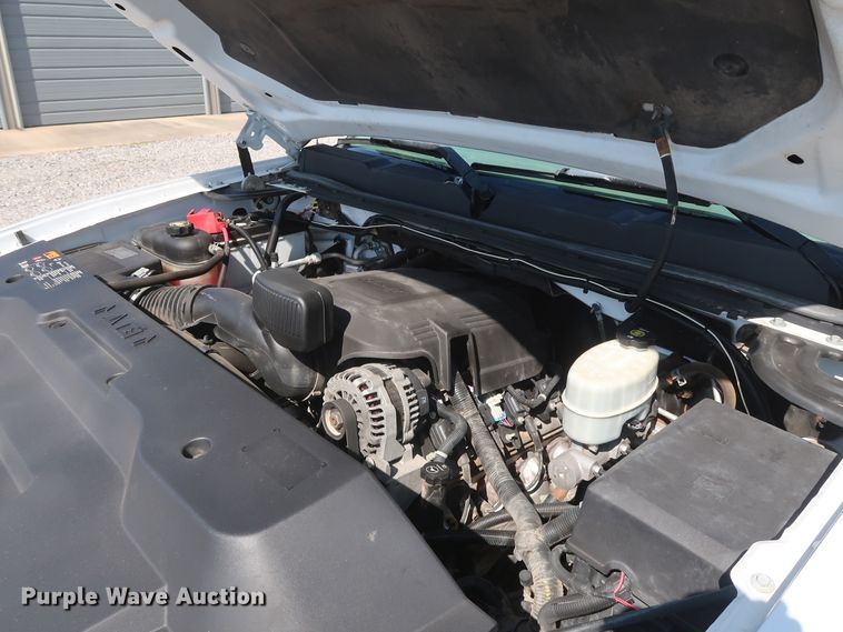 image for item GS9890 2013 Chevrolet Silverado 2500HD  Ext. Cab utility bed pickup truck