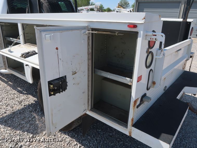 image for item GS9890 2013 Chevrolet Silverado 2500HD  Ext. Cab utility bed pickup truck