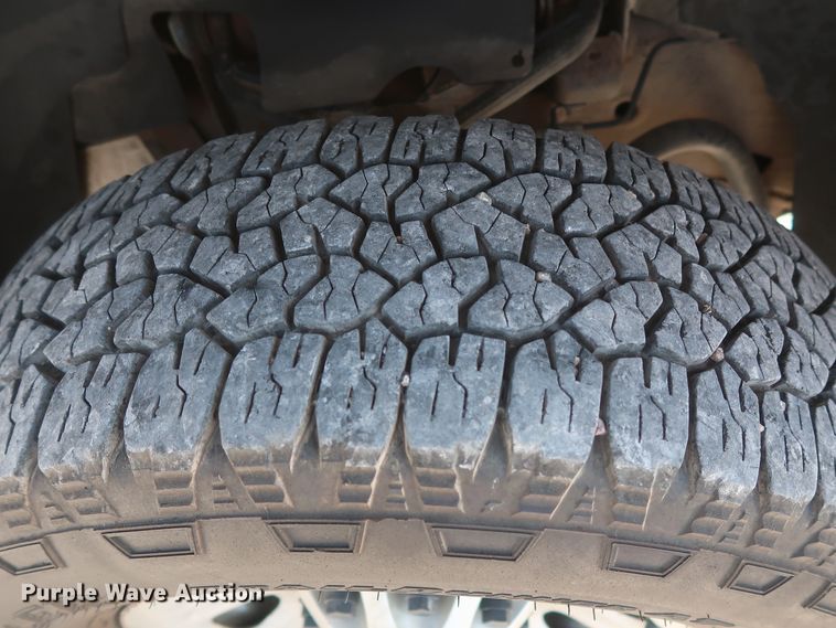 image for item GS9890 2013 Chevrolet Silverado 2500HD  Ext. Cab utility bed pickup truck