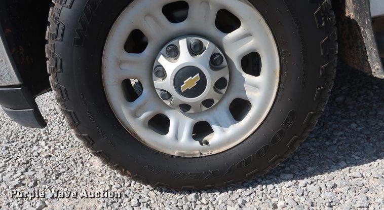 image for item GS9890 2013 Chevrolet Silverado 2500HD  Ext. Cab utility bed pickup truck